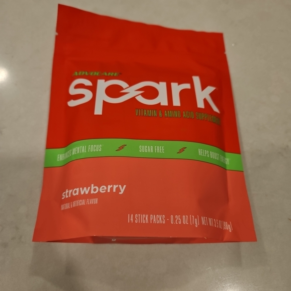 Advocare Spark Stick Packs Strawberry, 14 Servings, New Sealed